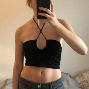 Linne - Säljer detta linne då jag inte använder det, väldigt eftertraktat just nu. Den är aldrig använd endast testad ❤️ Vid flera intresserade blir det budgivning 