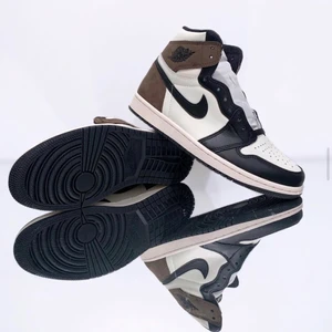 Jordan 1 High ”Mocha” - HELT NYA I BOX, SNABB DEAL