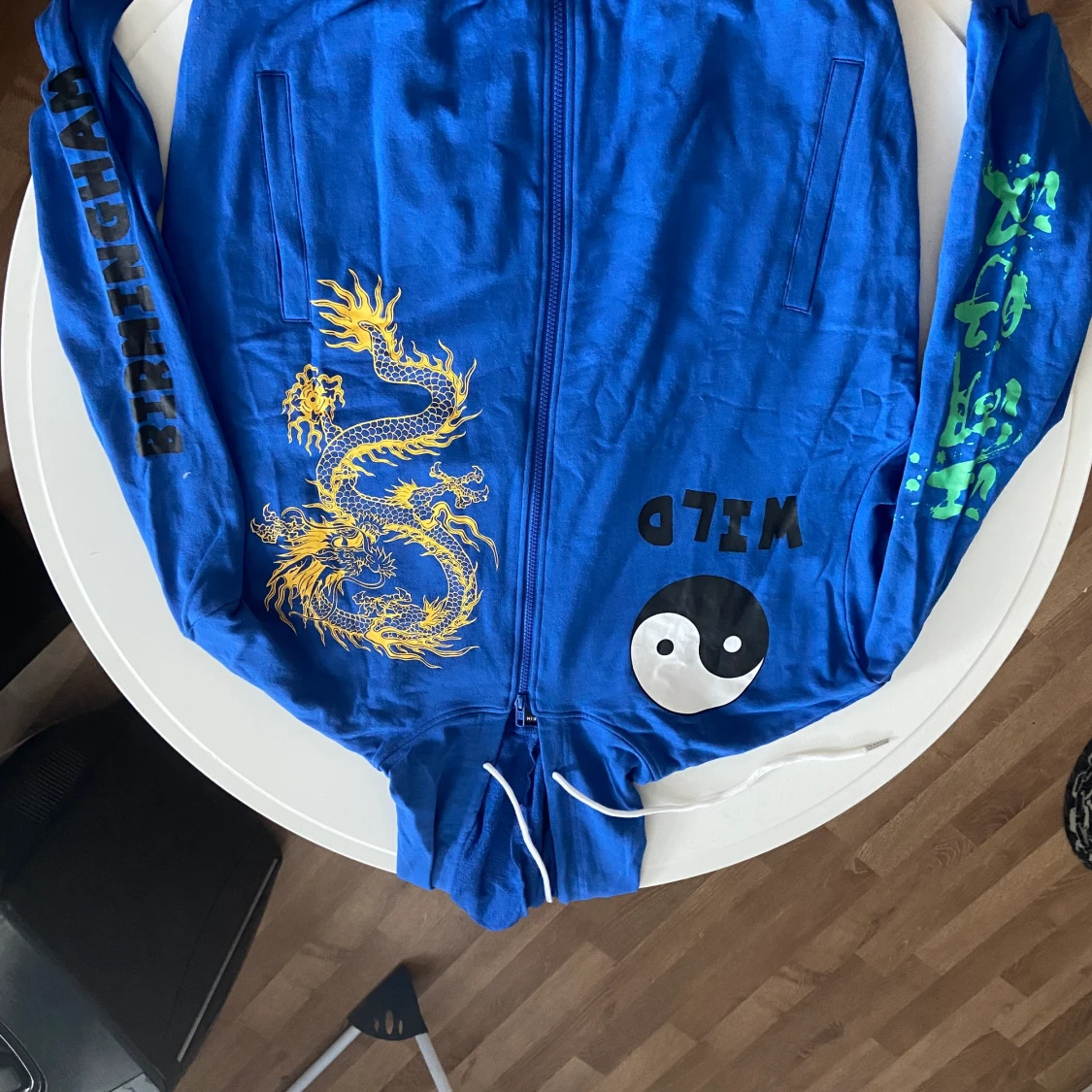 Snygg hoodie i storlek L