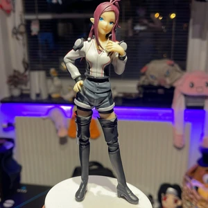 Anime figur  - Figur på okänd karaktär! Köparen står för frakt 📦 kan mötas o Gbg! skriv gärna för mer bilder 💗