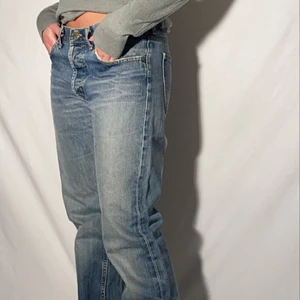 Jeans från Lee - Second hand jeans från Lee. Köparen står för frakten.