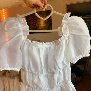 Vit puff-topp - Superfin topp, storlek 36.