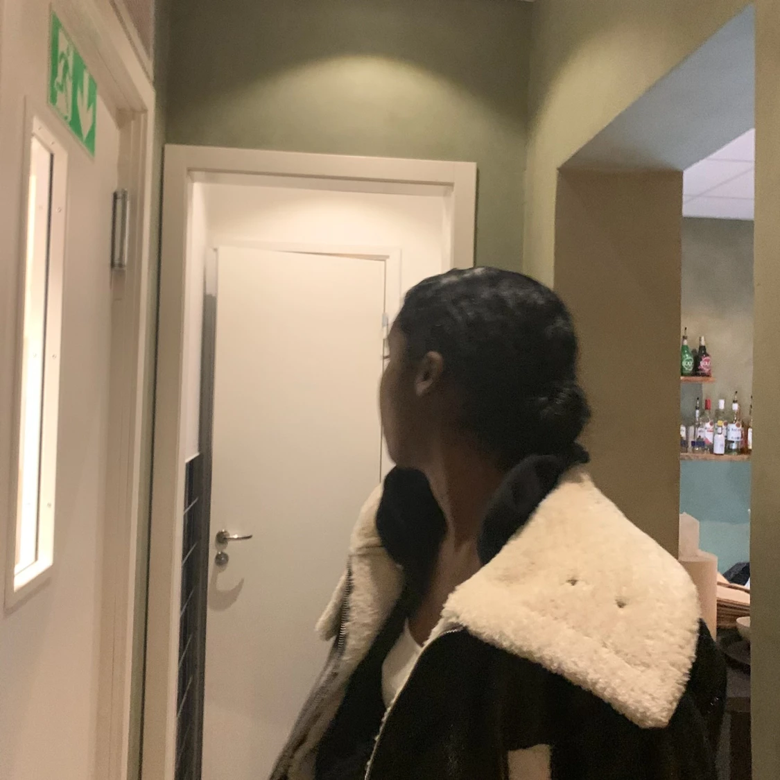 Kort svarta jacka från Asos strl 32/34 - 90