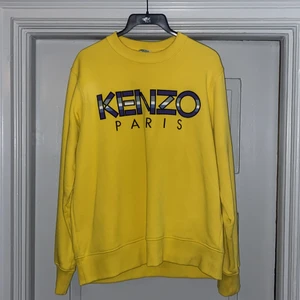 Kenzo Paris M - Kenzo Paris storlek M. Använd dryga 10 gånger. Nyskick. Nypris 2200kr. 