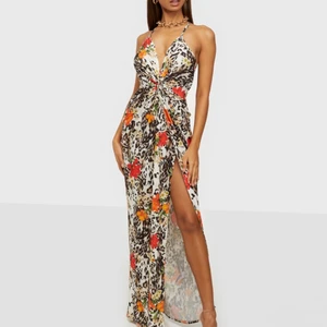 Klänning från Nelly strl S -  Använd en gång maxi dress