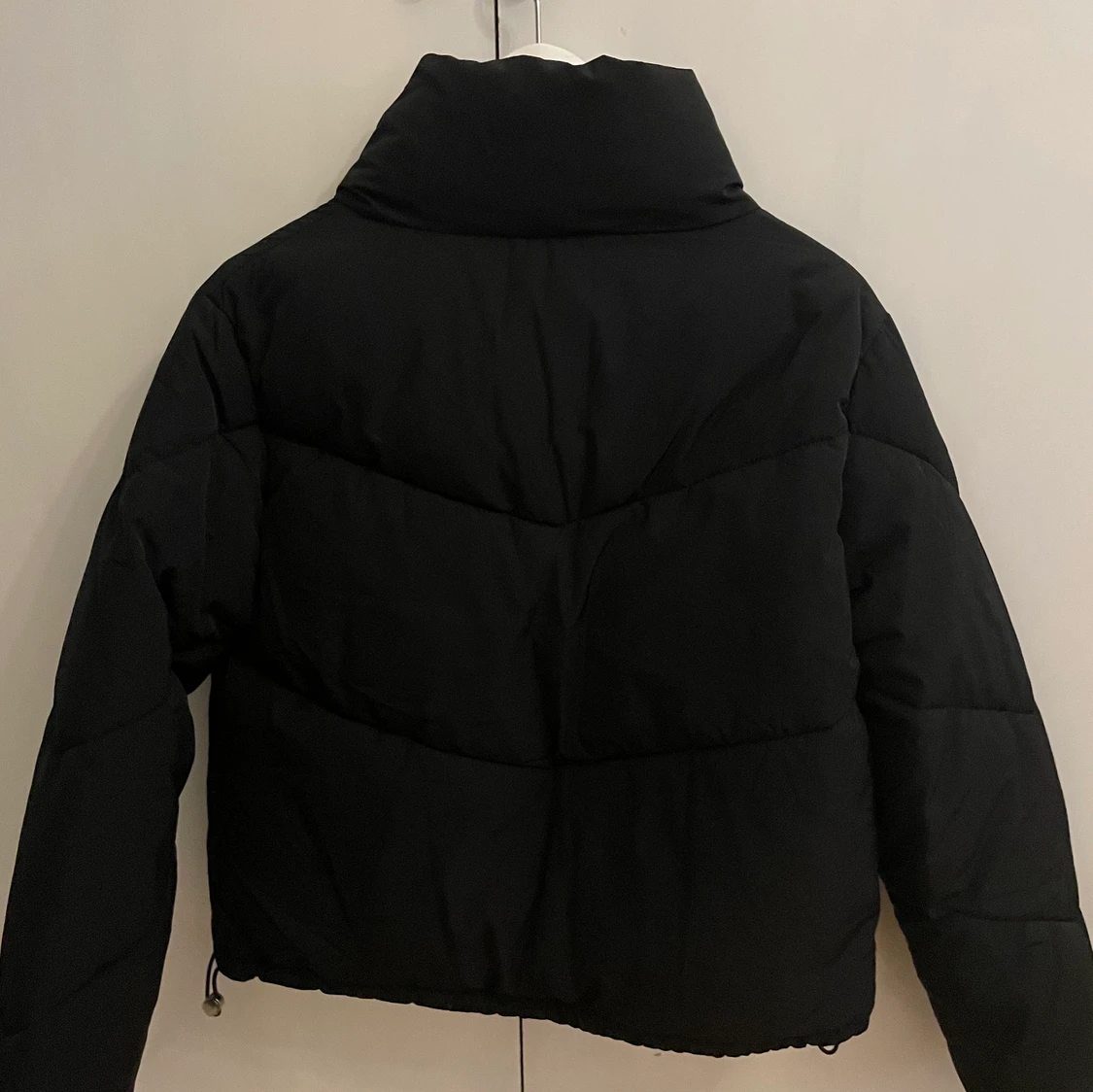 Svart puffer jacket  - 90