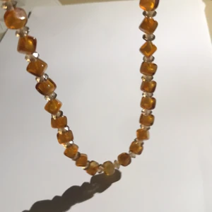 Halsband  - Pärlhalsband gul/orange/brunt 