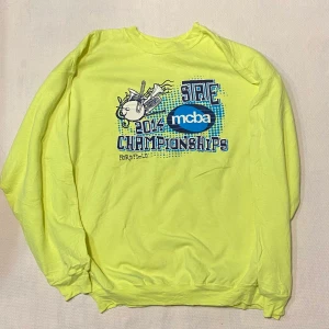 Sweatshirt  - Ingen beskrivning av storlek, sitter som en L-XL