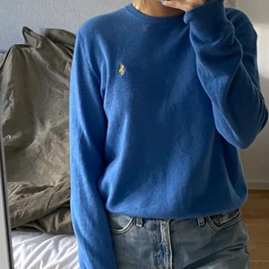 Finstickad tröja - Superskön stickad tröja från Ralph Lauren i 100% merinoull! Köparen står för frakt 💕 