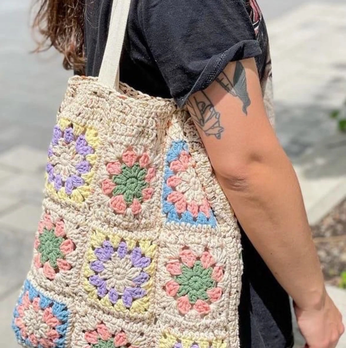 Granny Square Tote - 90
