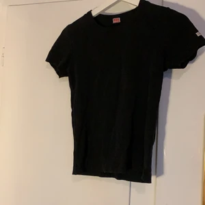 Levis T-shirt  - T-shirt i bra skick passar till allt💗