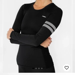 Träningströja Stronger - Oanvänd träningströja från Stronger. (Frakt tillkommer🤍)