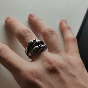 Silverfärgad ring i rostfritt stål - Vintage ring i rostfritt stål, ringstorlek 10. Står ej för frakten.