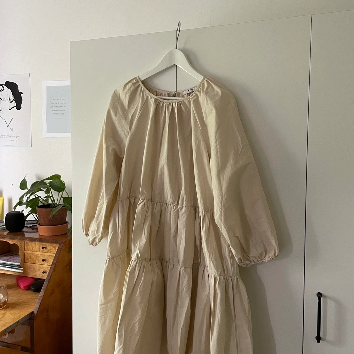 Oanvänd härlig dröm-klänning från NA-KD