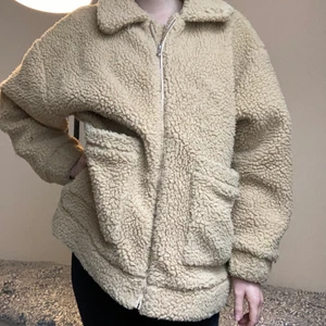 Teddyjacka - Teddyjacka från I.AM.GIA.  Köpt second hand.