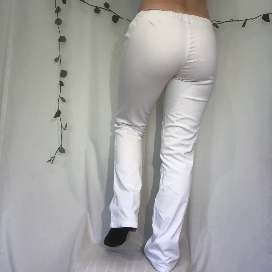 Vita lågmidjade raka byxor  - 91