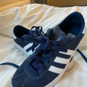 Adidas skor - Fint skick