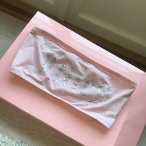 Juicy couture topp - Köpt från JD i storlek S