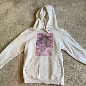 TheCoolElephant - Skit snygg hoodie från TheCoolElephant som tyvärr inte kommer till användning. (Har en liten fläck ses sista bilden) 90kr+frakt