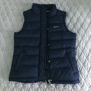 Gant väst!😍 - Gant väst köpt för två år sen och endast använt ett par få gånger.