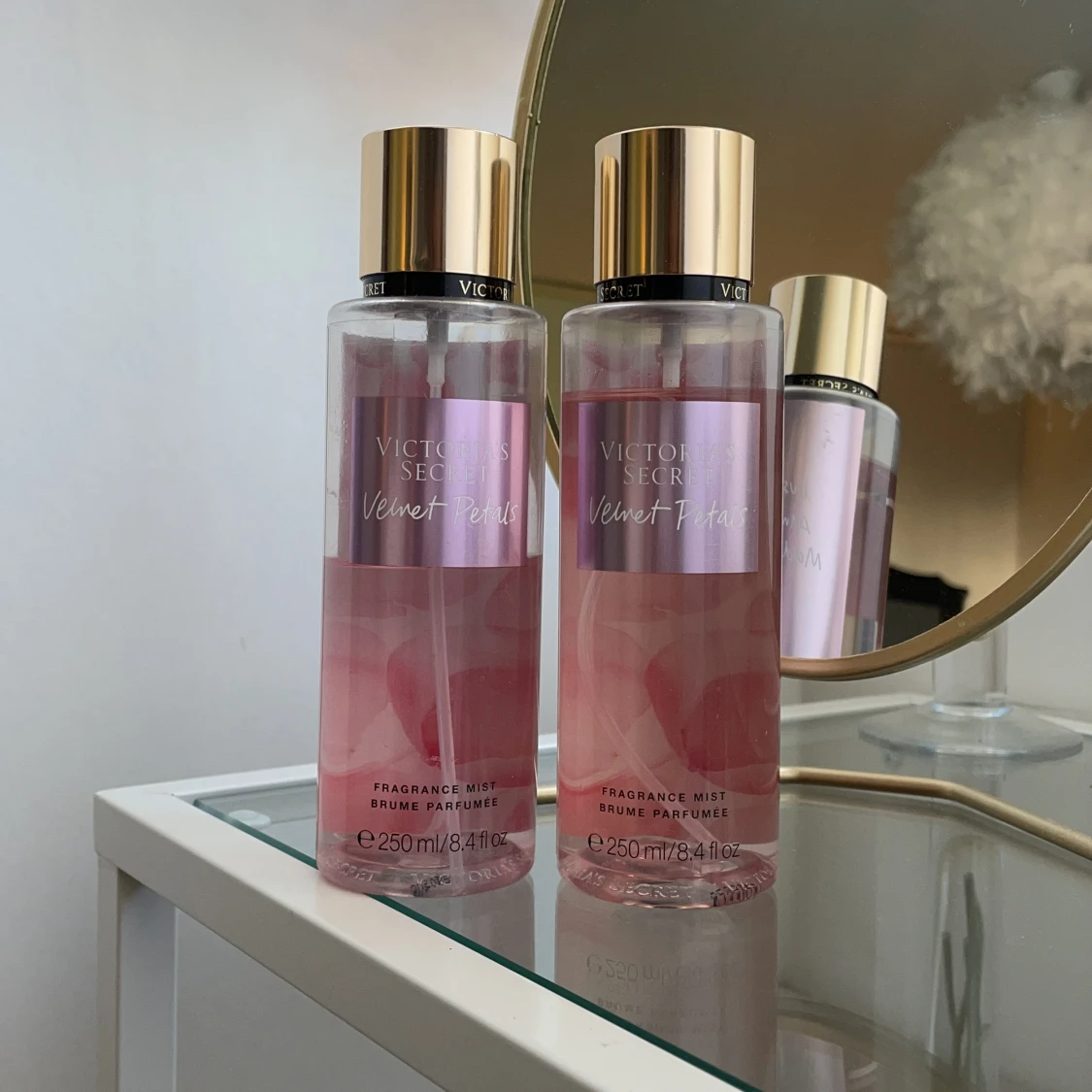 Viktoria secret parfym, velvet petals 