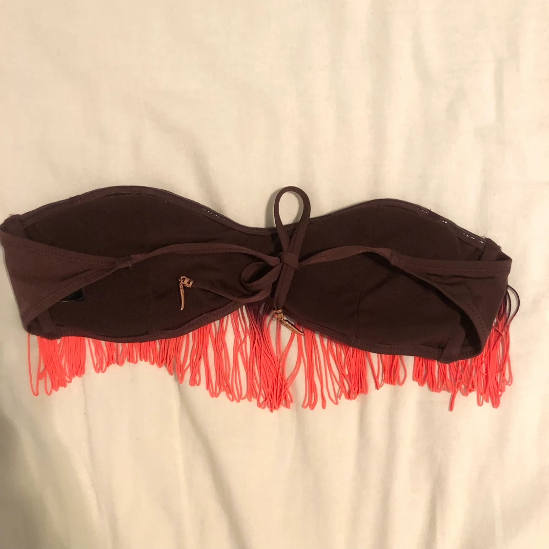 Oanvänd bikiniöverdel  - 90