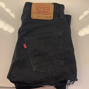 Levis shorts - Jättefina Levis shorts knappt använda.