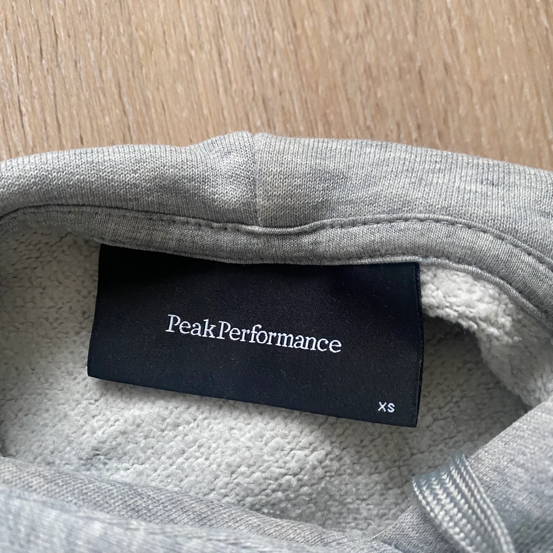 Hoddie från Peak Performance - 91