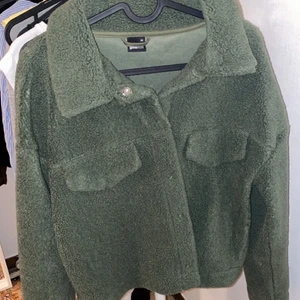 Jacka från Gina  - Skitfin teddybjörnsjacka från Ginatricot🤎 buda gärna 