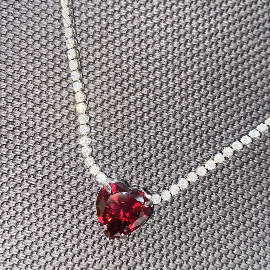 Halsband med diamant  - 91