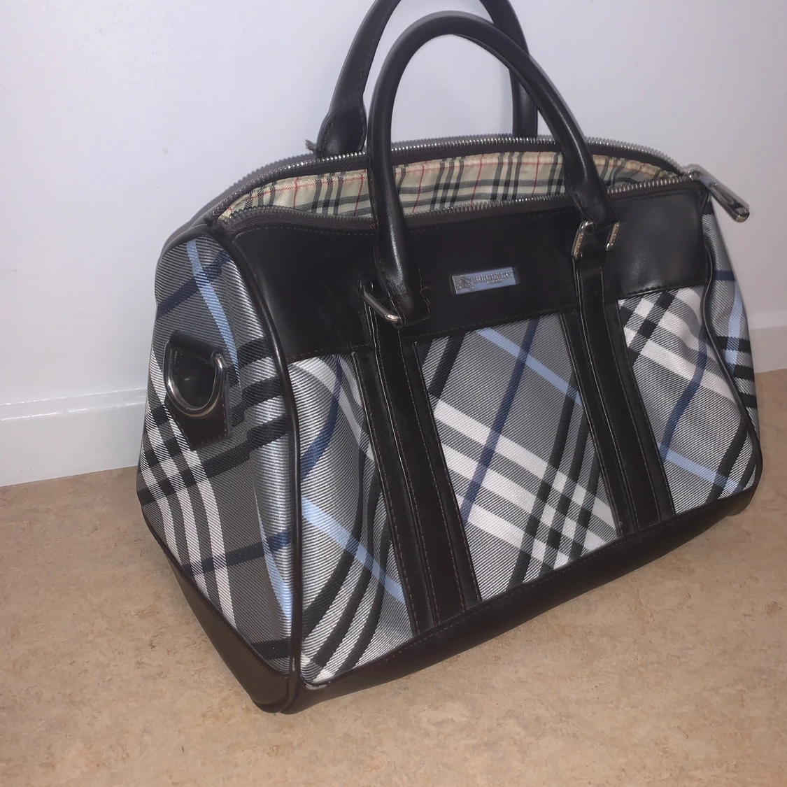 Burberry london väska, söt oanvänd