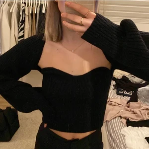 Bolero set  - Säljer mitt fina set som är helt oanvänt 🤎 Köp direkt för 350 eller buda ❣️❣️