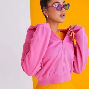 Gina  - Tröja från Gina! Fin rosa färg! Använd fåtal gånger💕