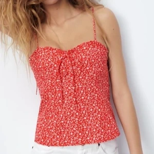 Blommig korsett-topp - Korsett-topp från Zara, storlek M (liten i storlek)
