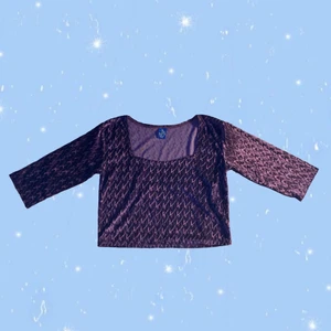 Beyond retro crop top strl S/M - Jättefin aldrig använd crop top från Beyond retro!!  Köpare står för frakt <3 kan ev mötas upp i Stockholm 