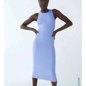 Blå klänning  - Super söt blå/lila klänning från zara! Aldrig använd 