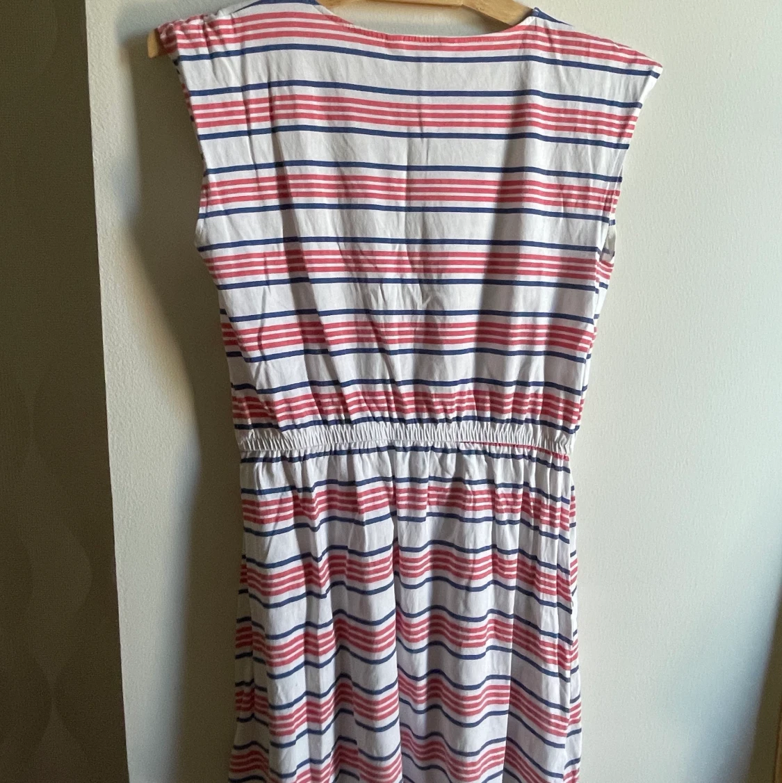 Randig klänning från Mango i storleken 152  - 90