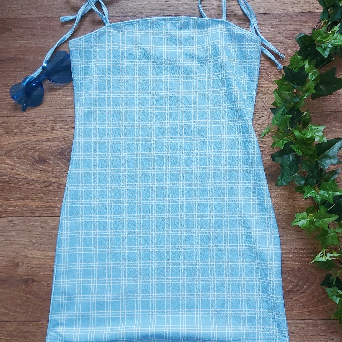 Tajt rutig klänning - 90