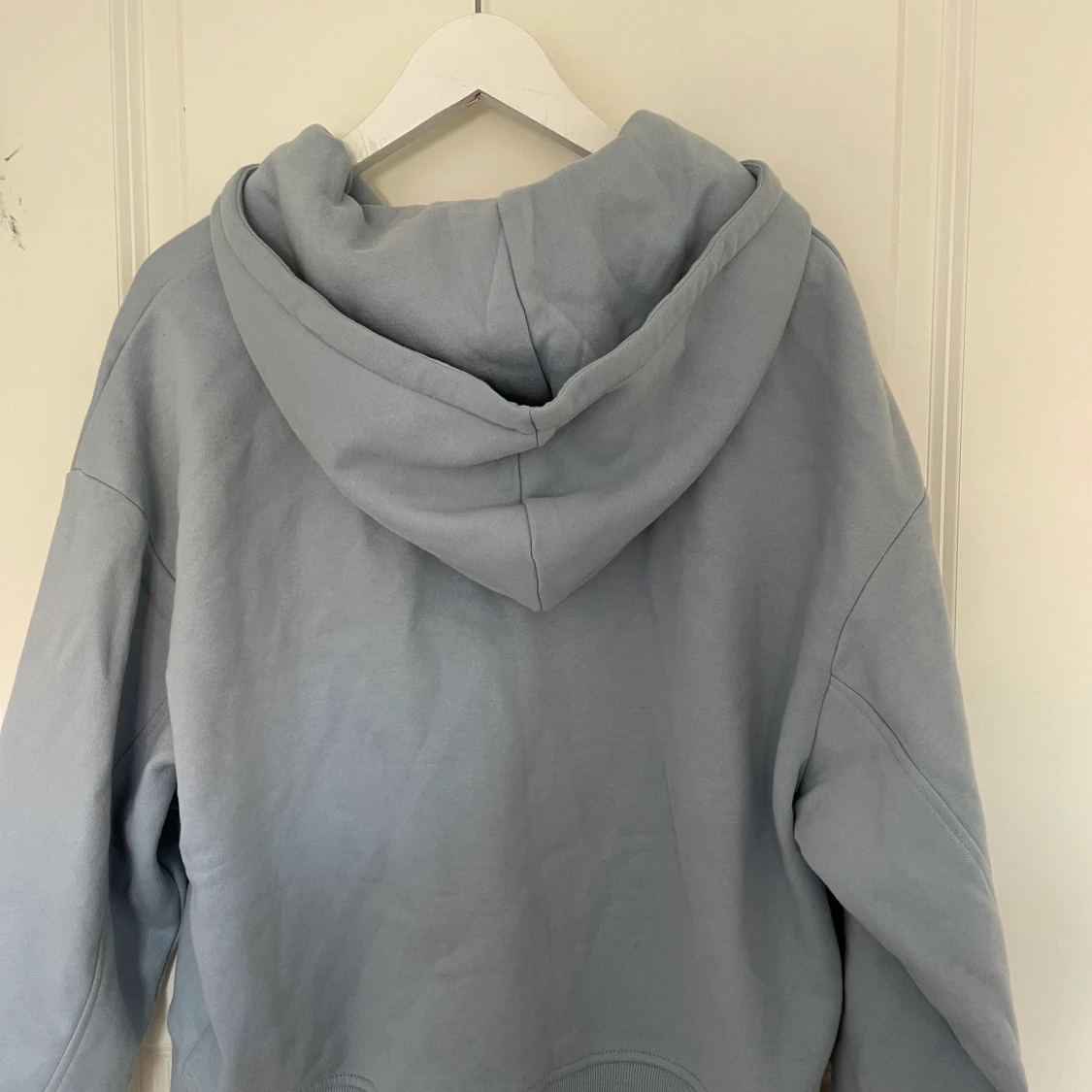 Blå/grå Hoodie   - 90