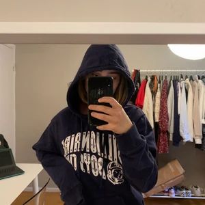 Hoodie - Marinblå vintage hoddie från Beyonce retro i mycket bra skick 💙