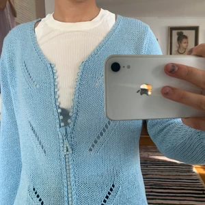 Kofta - Fin kofta från humana, använd en gång av mig så i perfekt skick! Skulle uppskatta storleken till en xs eller s. Kan mötas upp i Stockholm annars tillkommer frakt💕