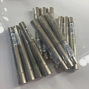 Telescopic mascara  - Råkade beställa alldeles för många och han inte skicka tbx innan d var för sent tyvärr, bara att skriva om ni har några frågor så svarar jag så fort som möjligt (lånad bild, eftersom jag inte är hemma just nu) det är såklart 80kr st