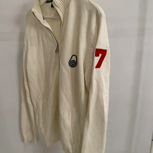 Sail racing cardigan  - Vit Sail racind cardigan i strl L