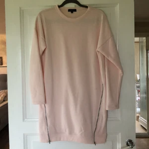 Mysklänning - Rosa mysig klänning i storlek S.