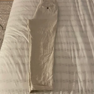 Linné byxor  - Ett par linnebyxor i väldigt bra skick ! 