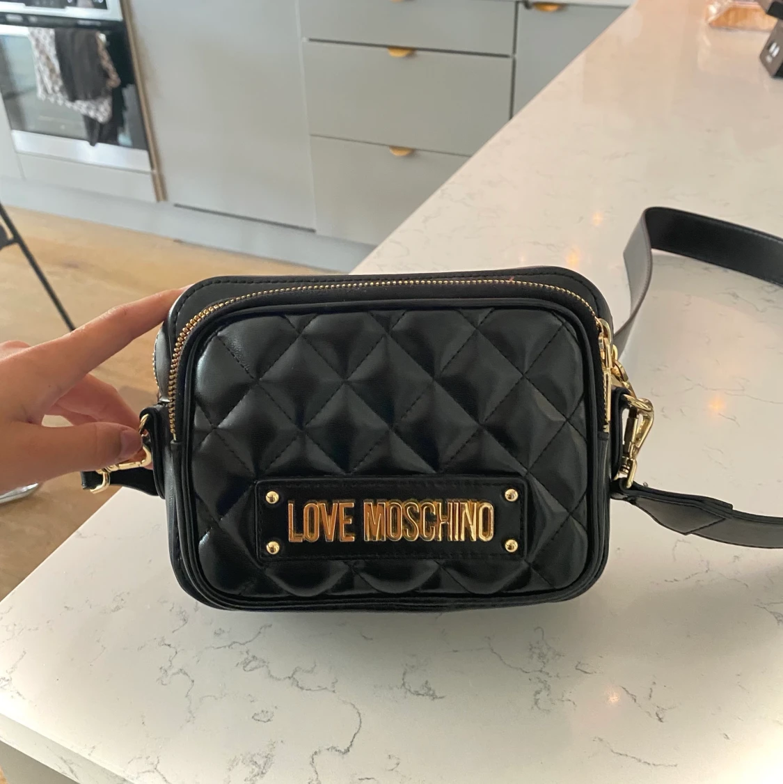 Love Moschino väska 