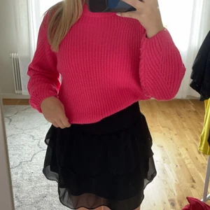 Rosa stickad tröja - Nästan aldrig använd