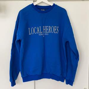 Säljer väldigt populärt Local Heroes tröja! (Kan skicka spårbart eller med frimärken om det önskas) 