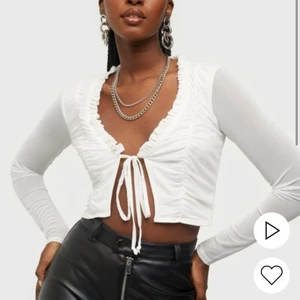 Nelly Tie Top - Helt oanvänd! Nypris 349