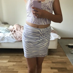 En fint kit men men måste inte köpa båda  - Sebra randig tjol och tröja man måste inte köpa båda ❤️👑